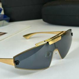 Picture of Versace Sunglasses _SKUfw55589543fw
